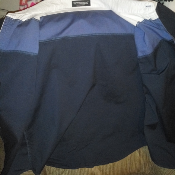 Button down shirt - Picture 5 of 6